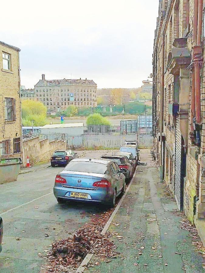 Double Room Close To Bradford University And City Centre Екстериор снимка