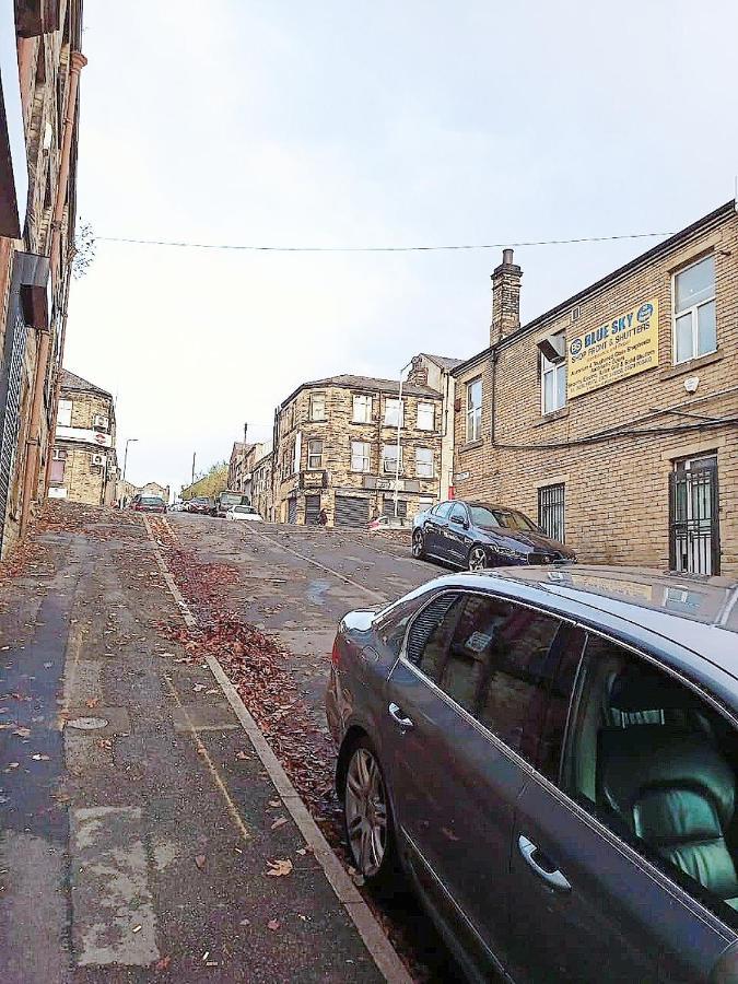 Double Room Close To Bradford University And City Centre Екстериор снимка